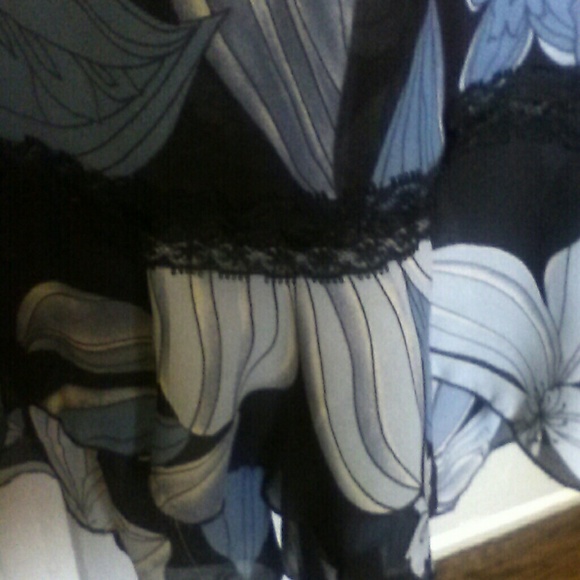 Megan maththew dress, - Picture 3 of 4